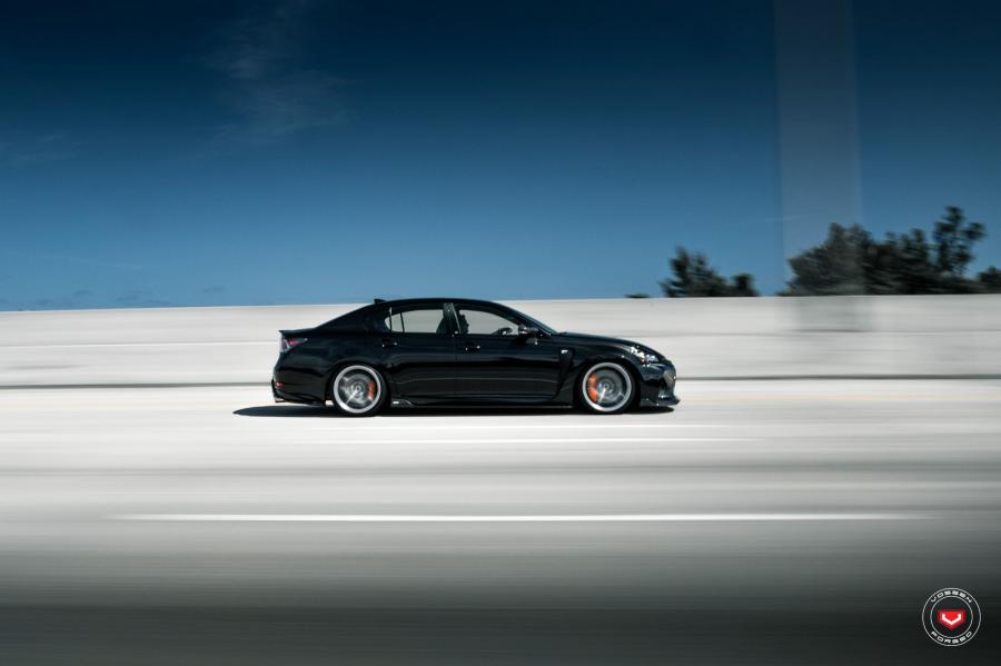  Lexus GS F on Vossen Wheels (S21-01) 2019 года  (фото 5 из 29)